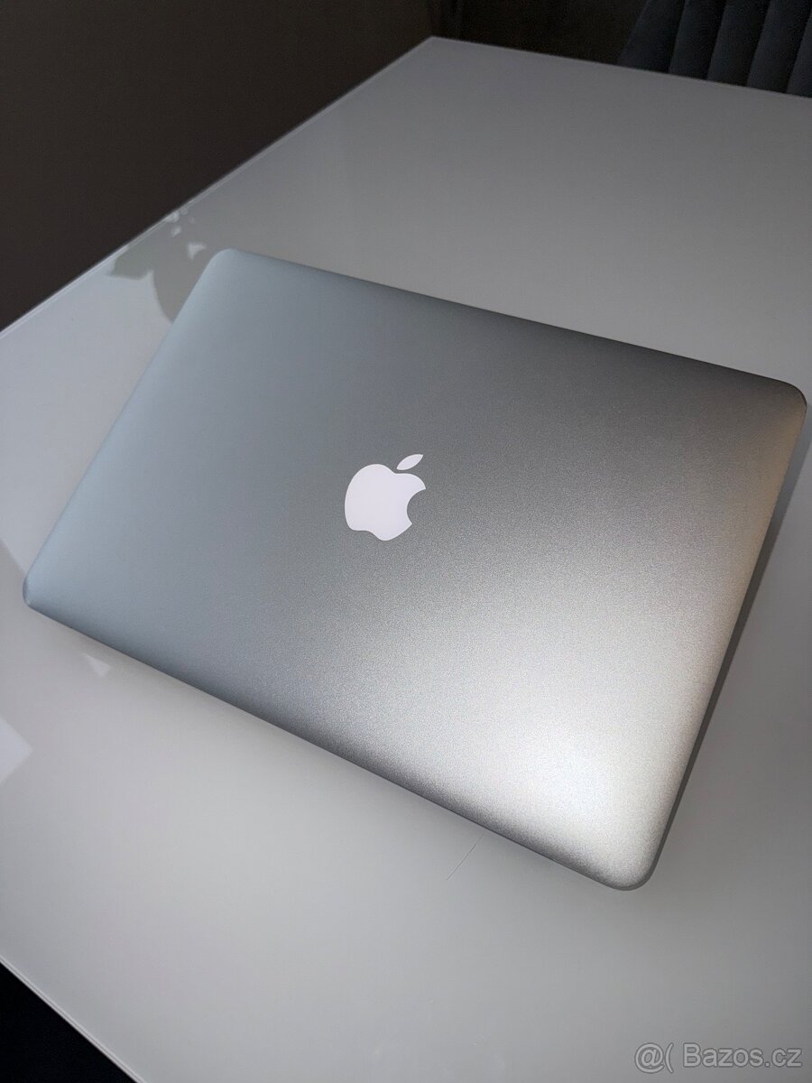 MacBook Air 13 - 2