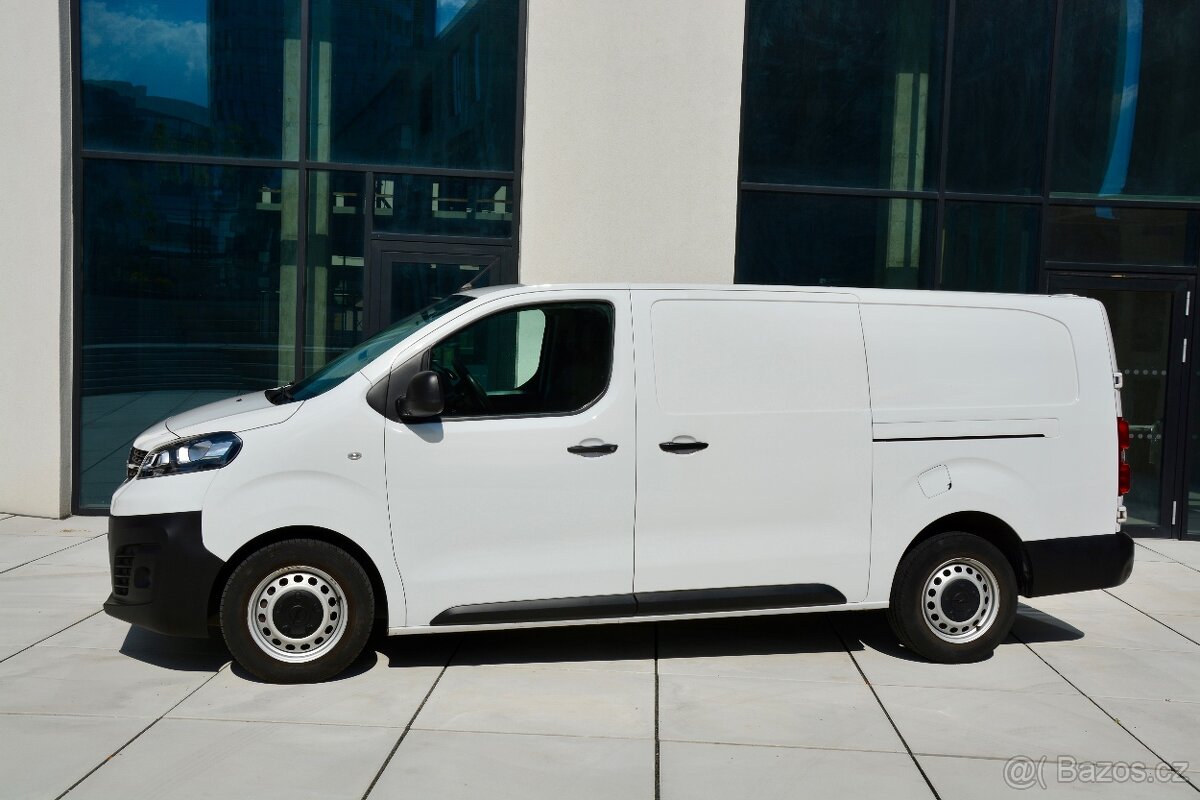 Opel Vivaro 75KW COMFORT L3H1 2.8T 1 MAJITEL 28000KM - 2