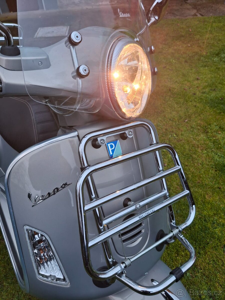 Vespa GTS 300 Touring - 2