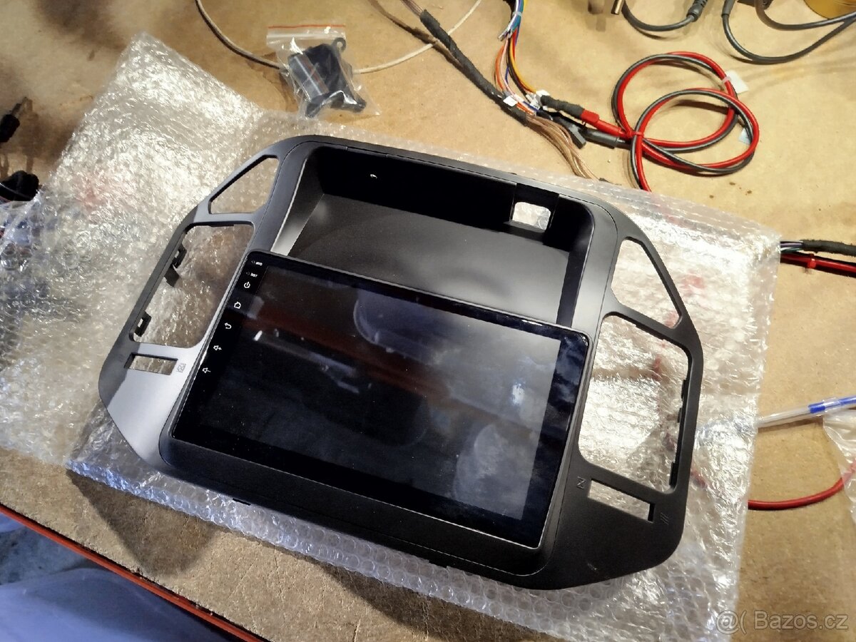 Autorádio navigace Mitsubishi Pajero - 2