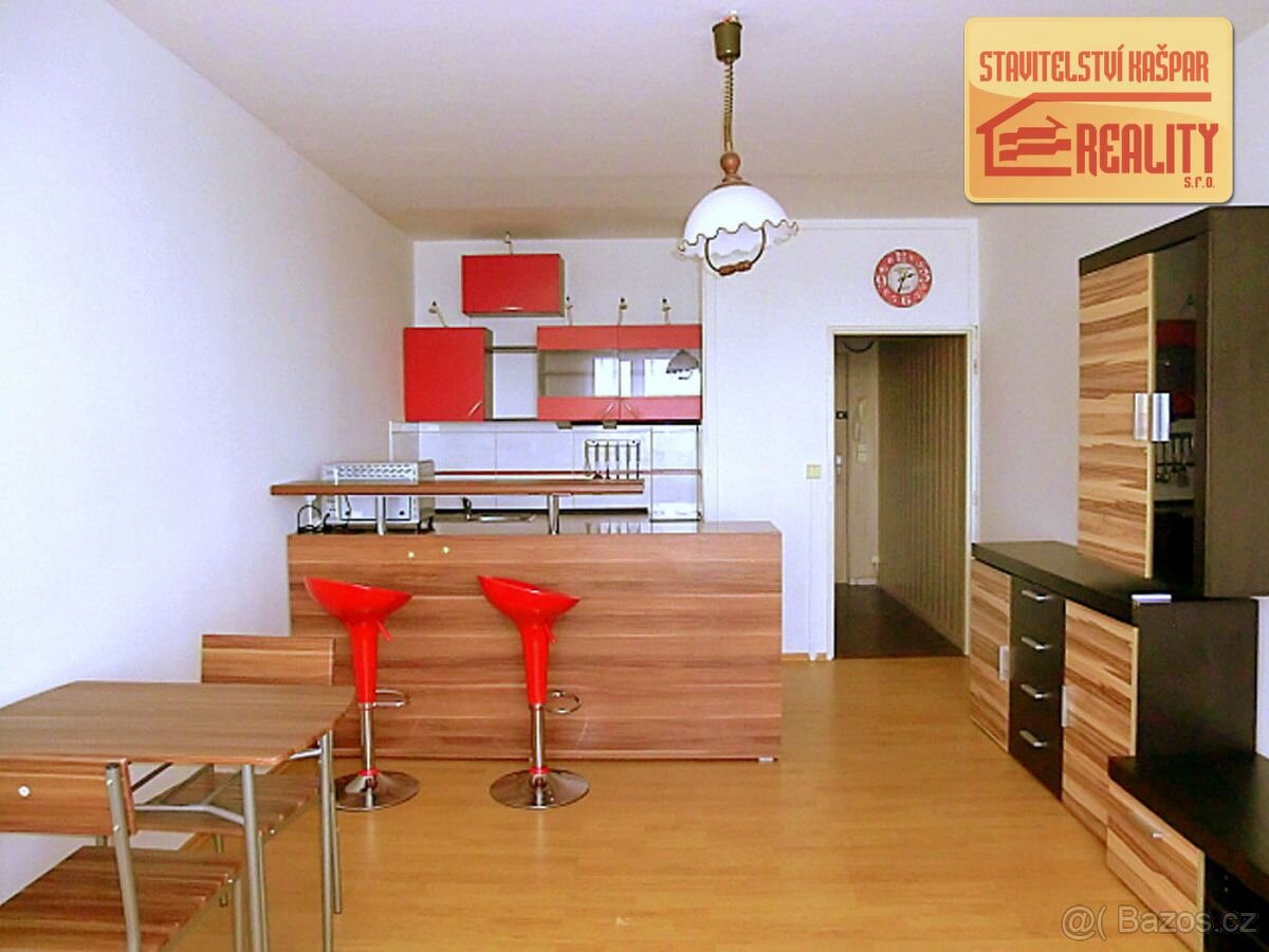 Pronájem, byt 1+kk, Hradec Králové, ul. Třída Edvarda Beneše - 2