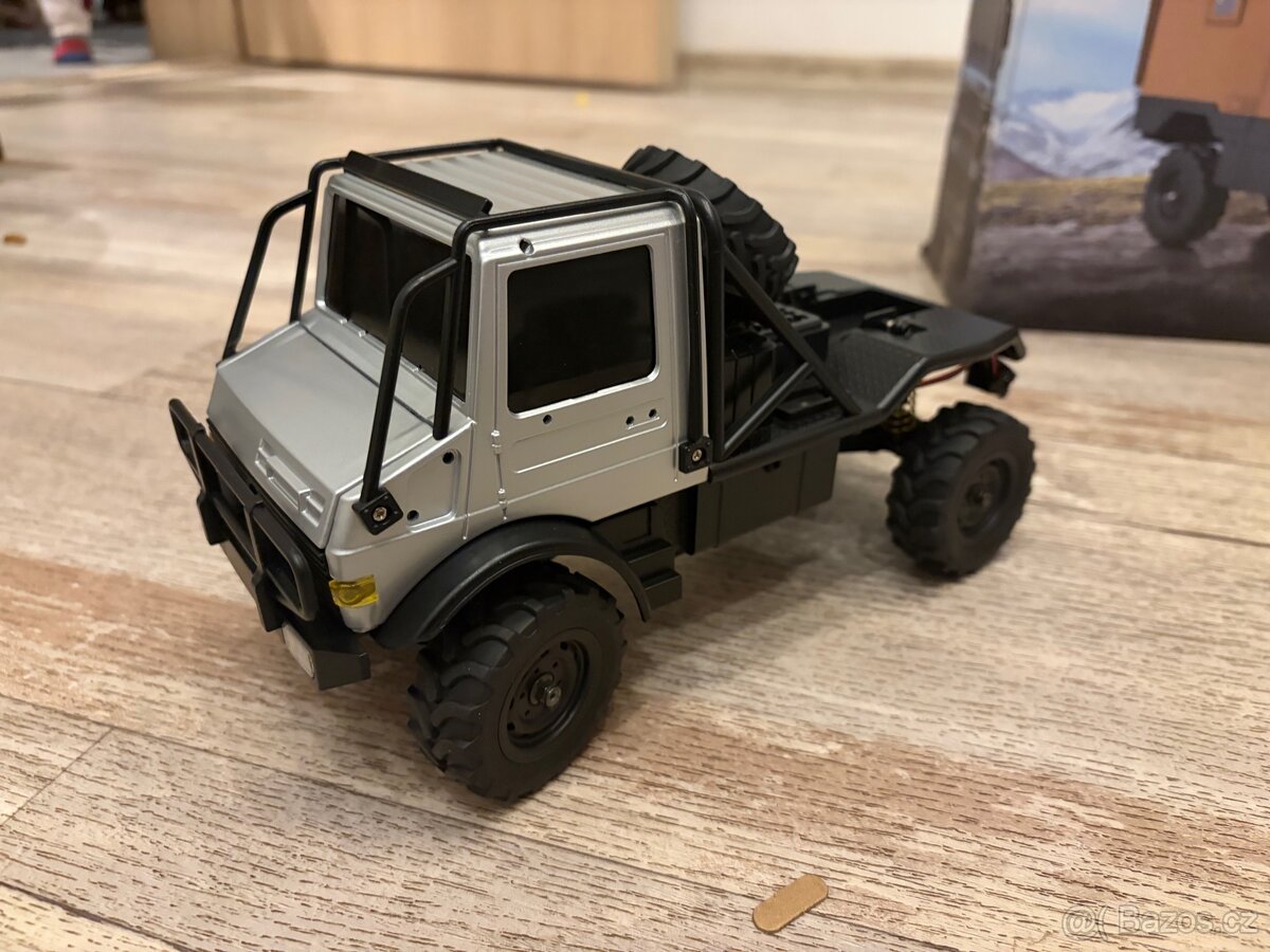 RC auto MN333 1/18 Mercedes Unimog - 2