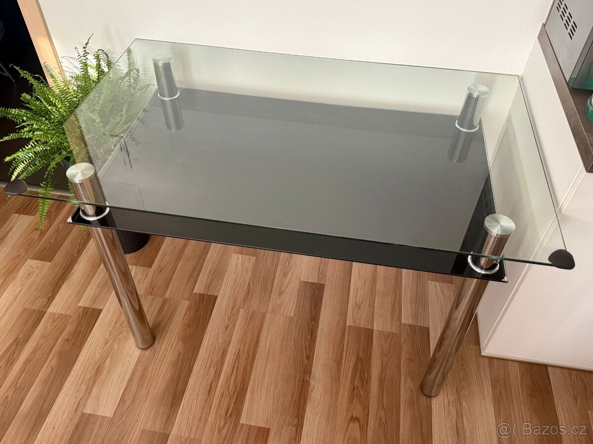 Židle potahlě koženkou - 2