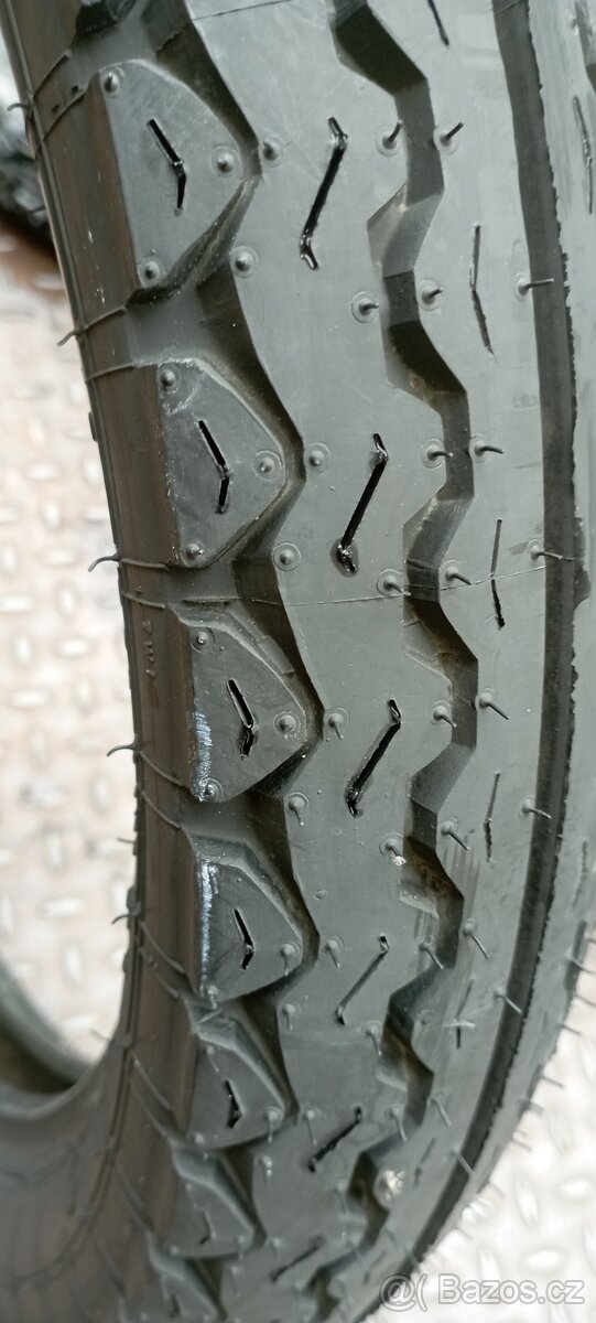 Starší pneu Barum 90/90-17 NEPOUŽITÉ - 2