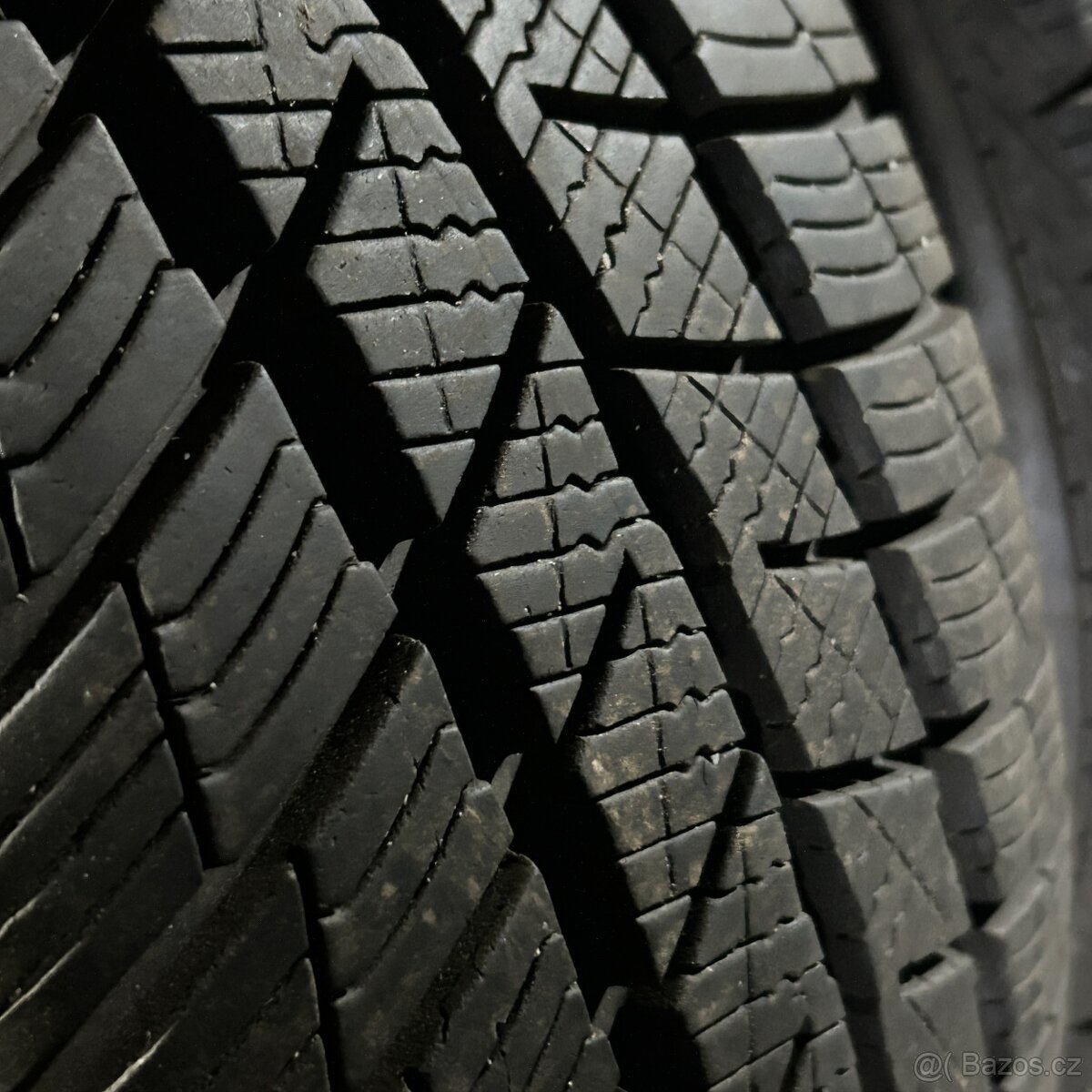 Zimní pneu 205/55 R17 95V Barum 6mm - 2