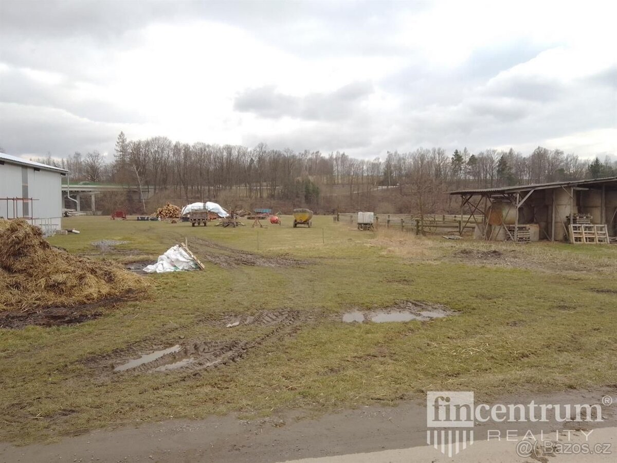 Prodej komerčního pozemku 953 m2 Okrouhlice - 2