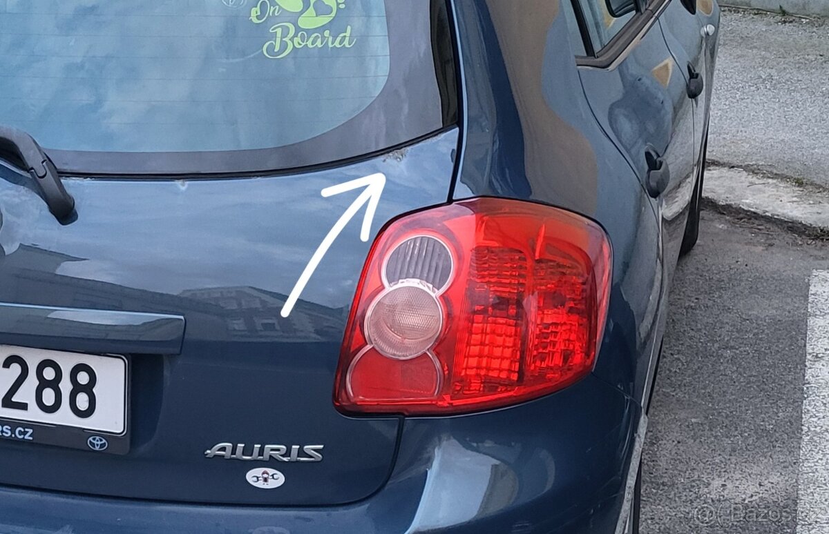 TOYOTA Auris 1.33 2008 - 2