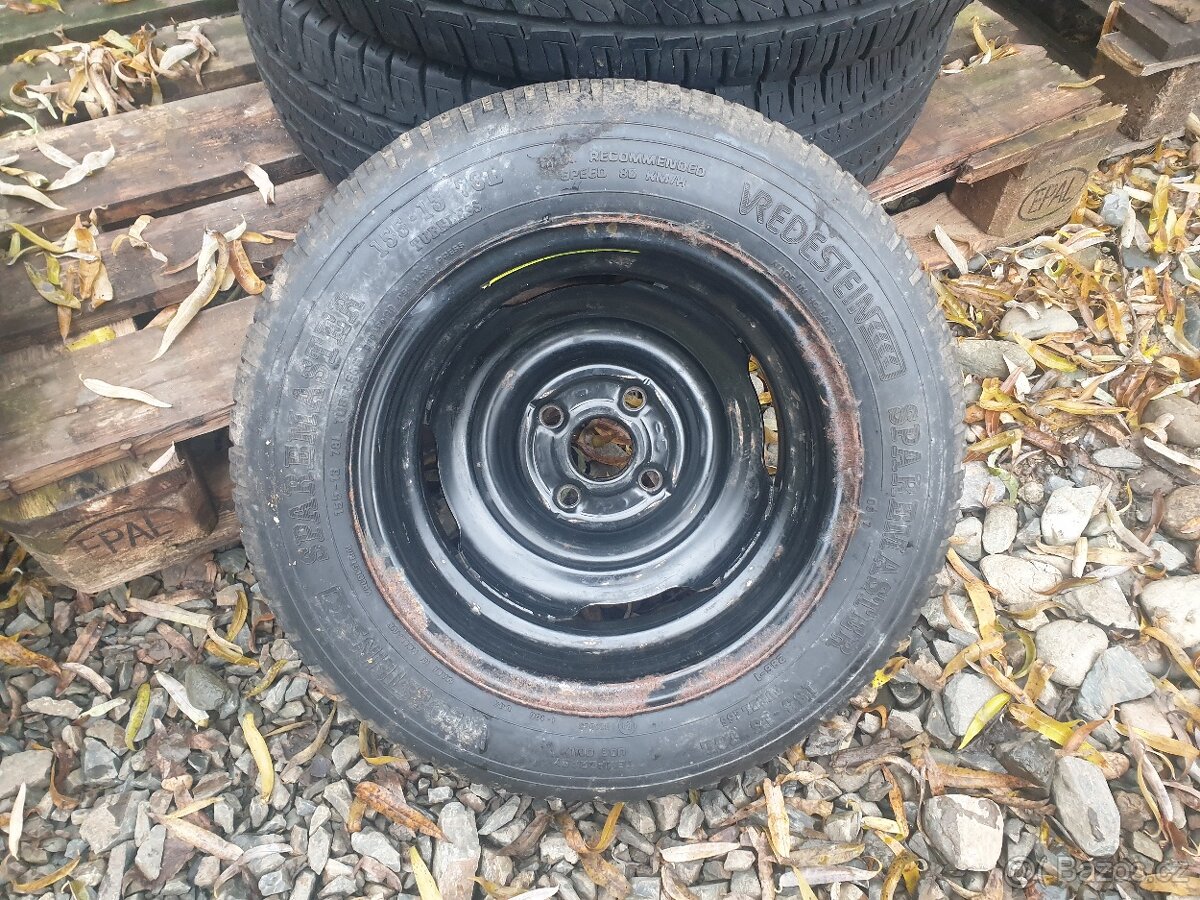 Volvo 340 rezerva veterán - 2