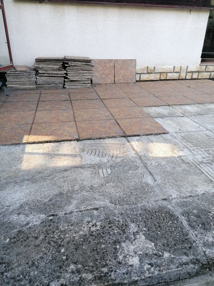 Použíta dlažba - 2