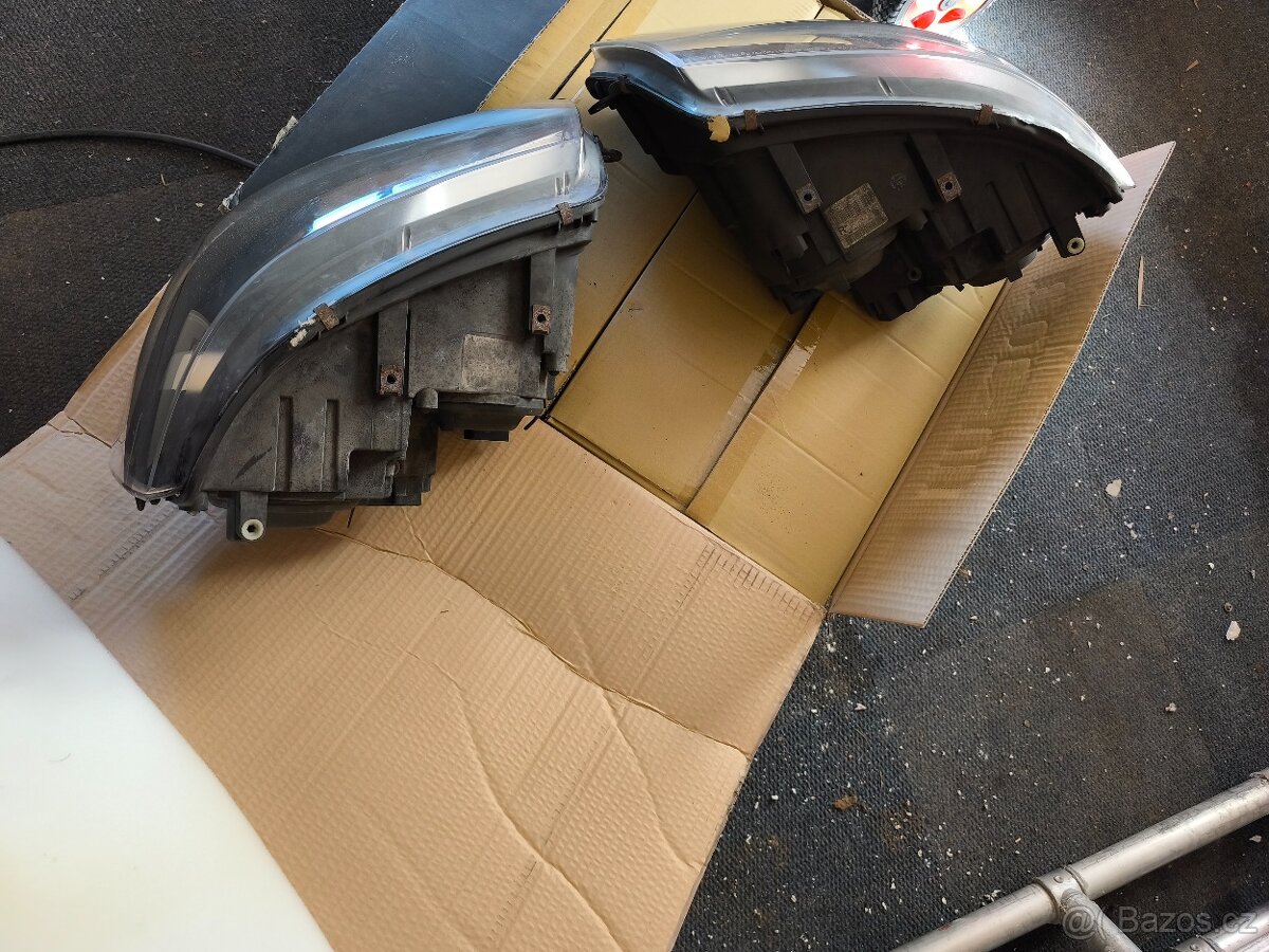 VW T5.1 přední světla - 2