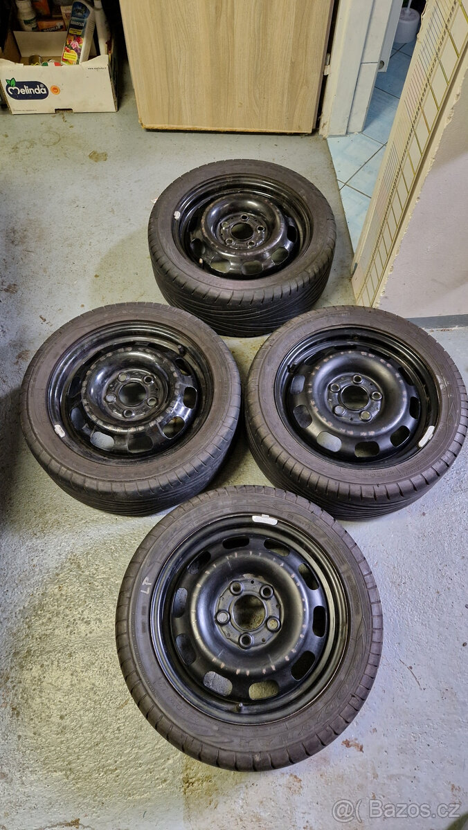 Kola originál Mercedes + pneu Goodyear 195/50 R15 - 2