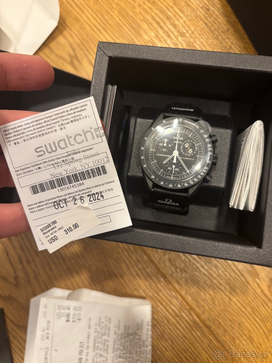 MoonSwatch Mission to Moonphase Snoopy Black - 2