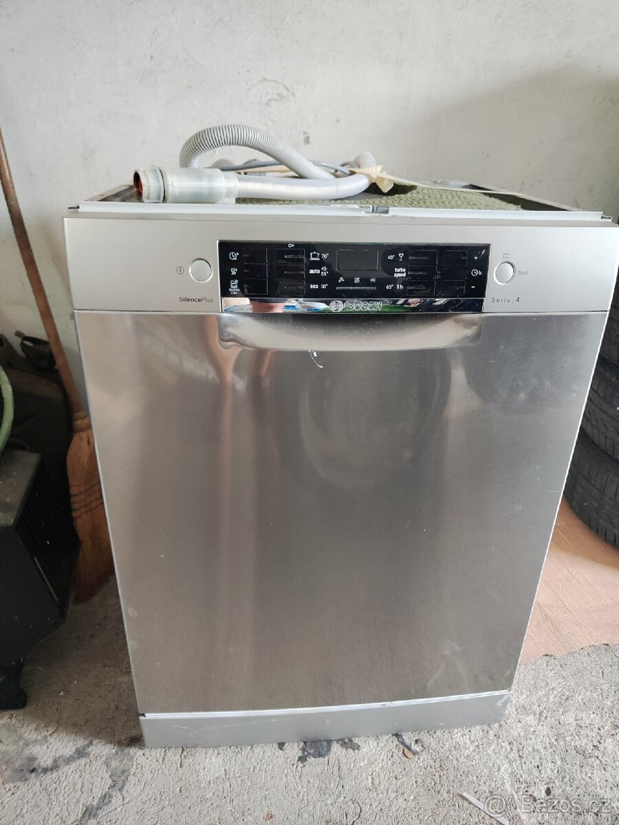 Myčka BOSCH Serie 4 Silence Plus - 2