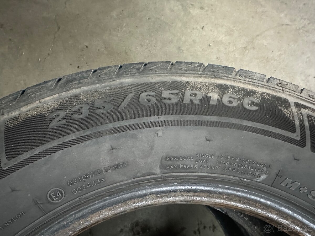 Zimní pneu 235/65 R16 C - 2