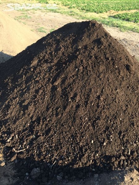 Zahradní zemina a kompost - 2