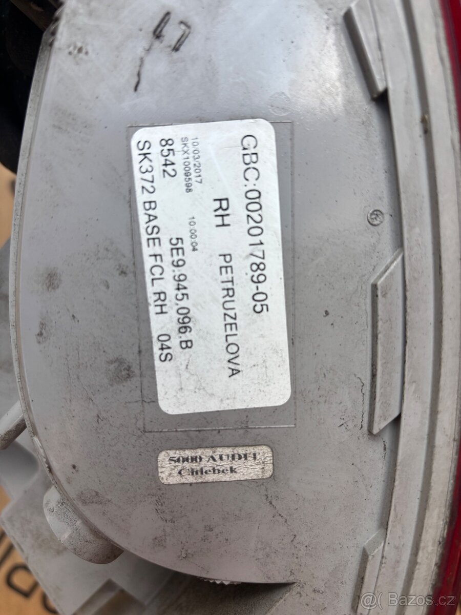 PZ světlomet Škoda Octavia 3 Combi - 2