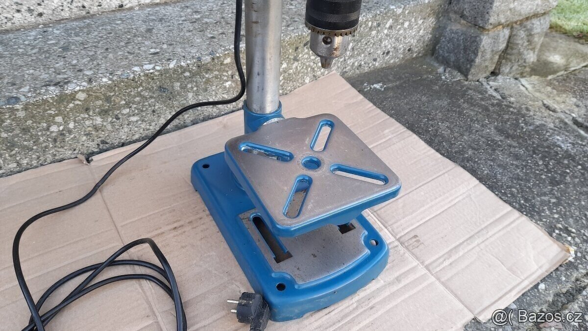 Stojanová vrtačka Workzone 500 W - 2