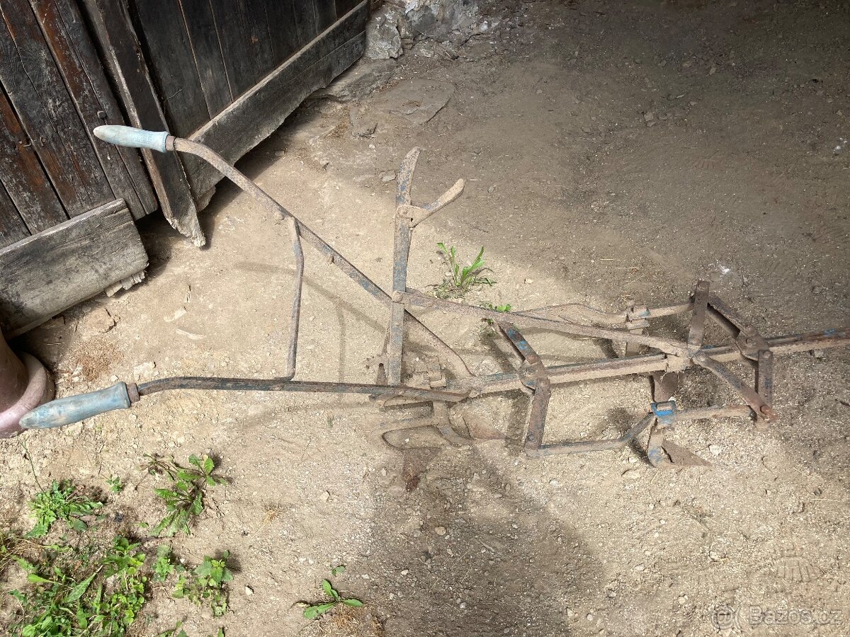 Plečka kultivátor - 2