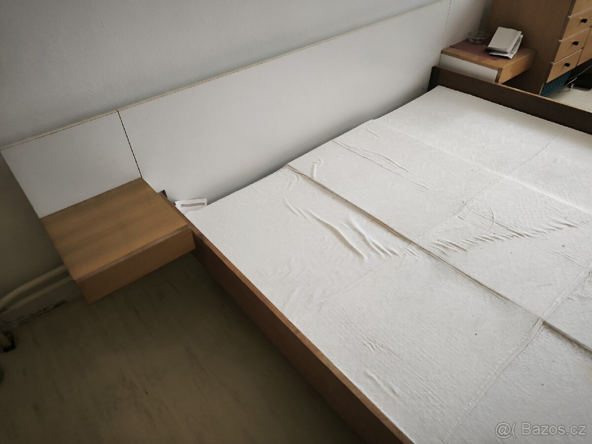 Manželská postel - 2