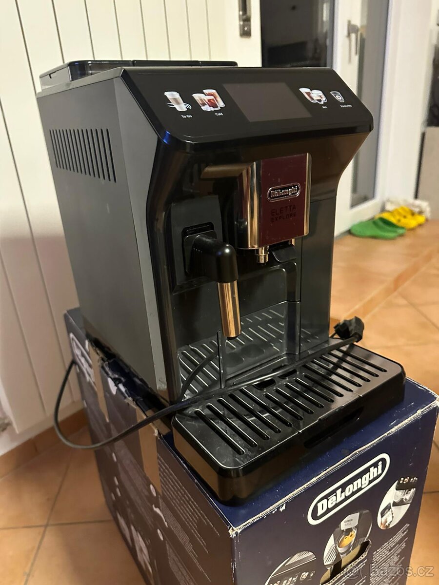 Kávovar De’Longhi Eletta Explore – jako nový, v záruce - 2