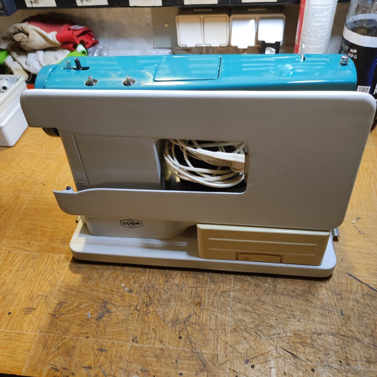 Prodám šicí stroje Nicoleta - 2