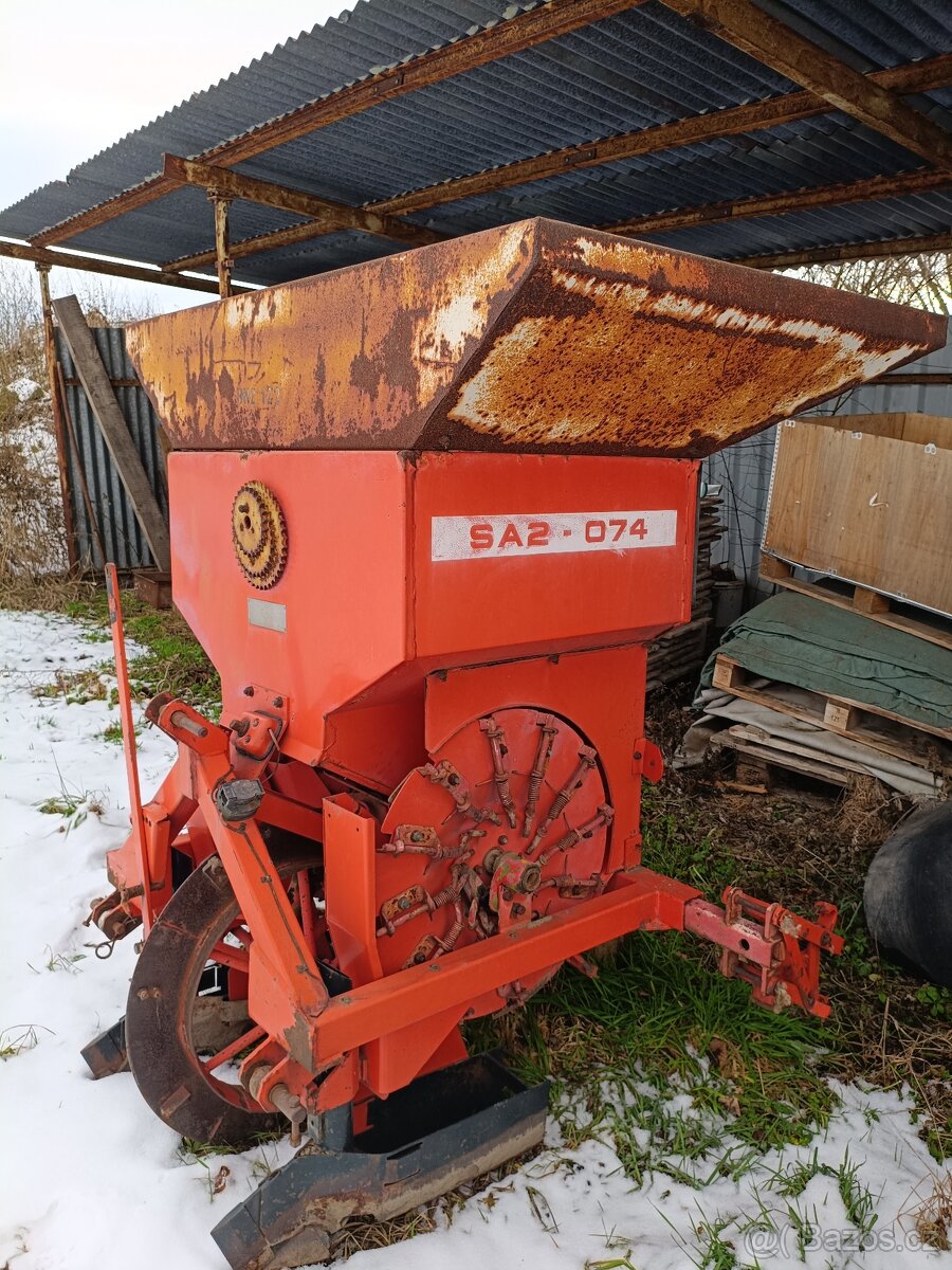 Sazeč SA2-074 + proorávač - 2