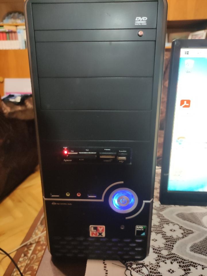 Prodám starší stolní PC - 2