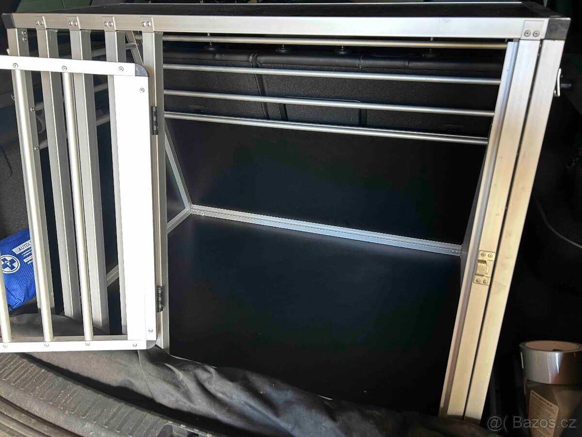 Přepravní klec pro psa do auta - 2