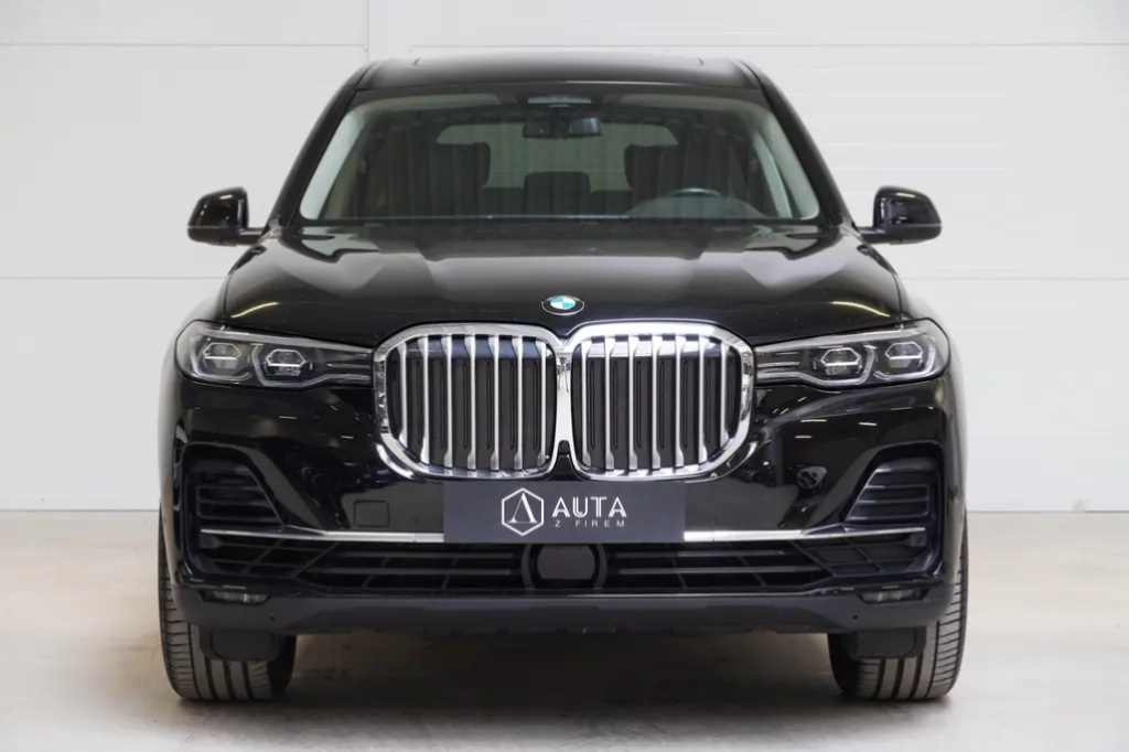 BMW X7, 40D,SOFTCLOSE,PANO,HUD,ČR,DPH - 2