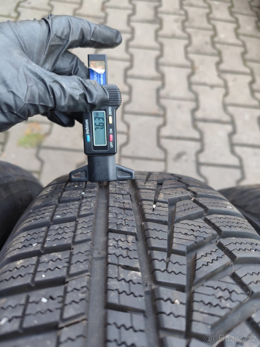 Zimní 205/60/16, disky 5 x 105 Opel - 2