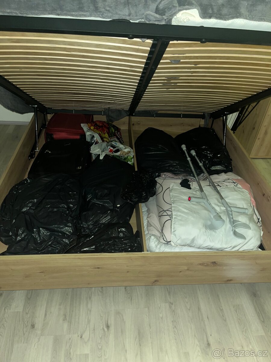 Manželská postel - 2