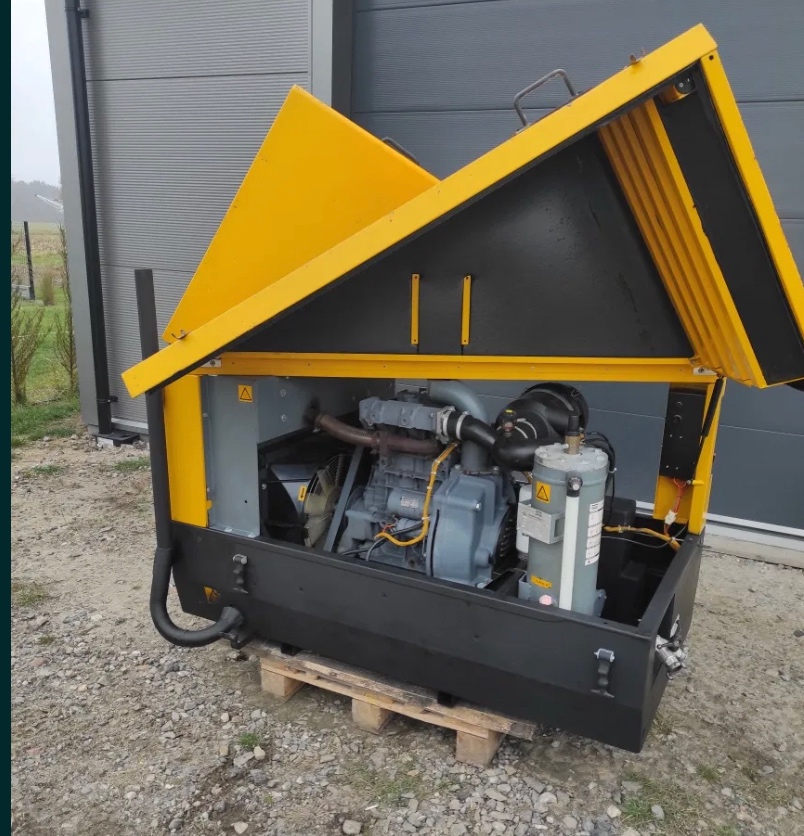 Šroubový kompresor Atlas Copco xas 46 s motorem Deutz, rok v - 2