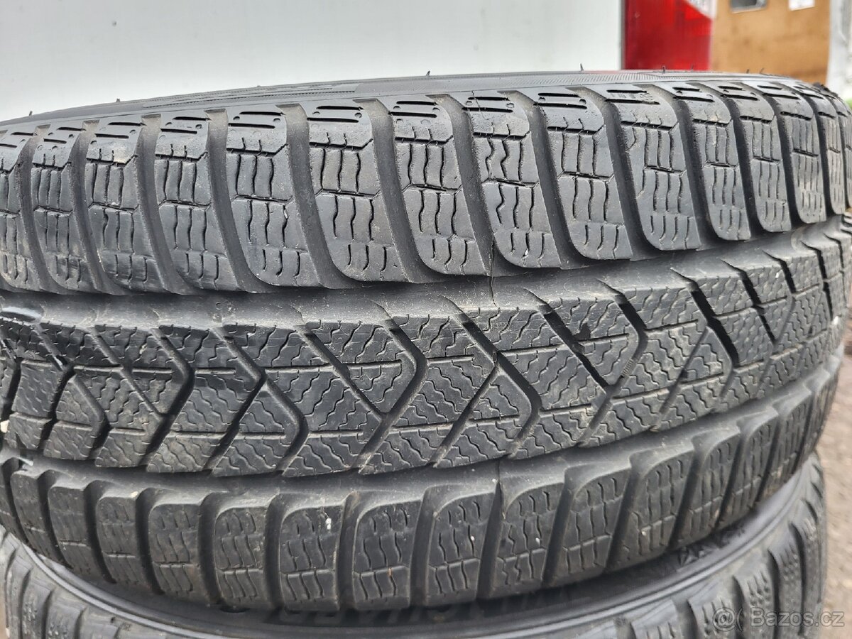 205/40/17"..2+2 zimní - 2