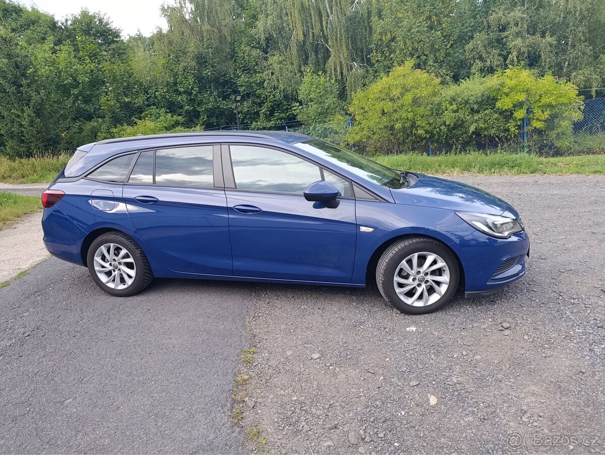 Opel Astra K Sports Tourer 1.6 CDTI 81 kW – stav jako nový - 2