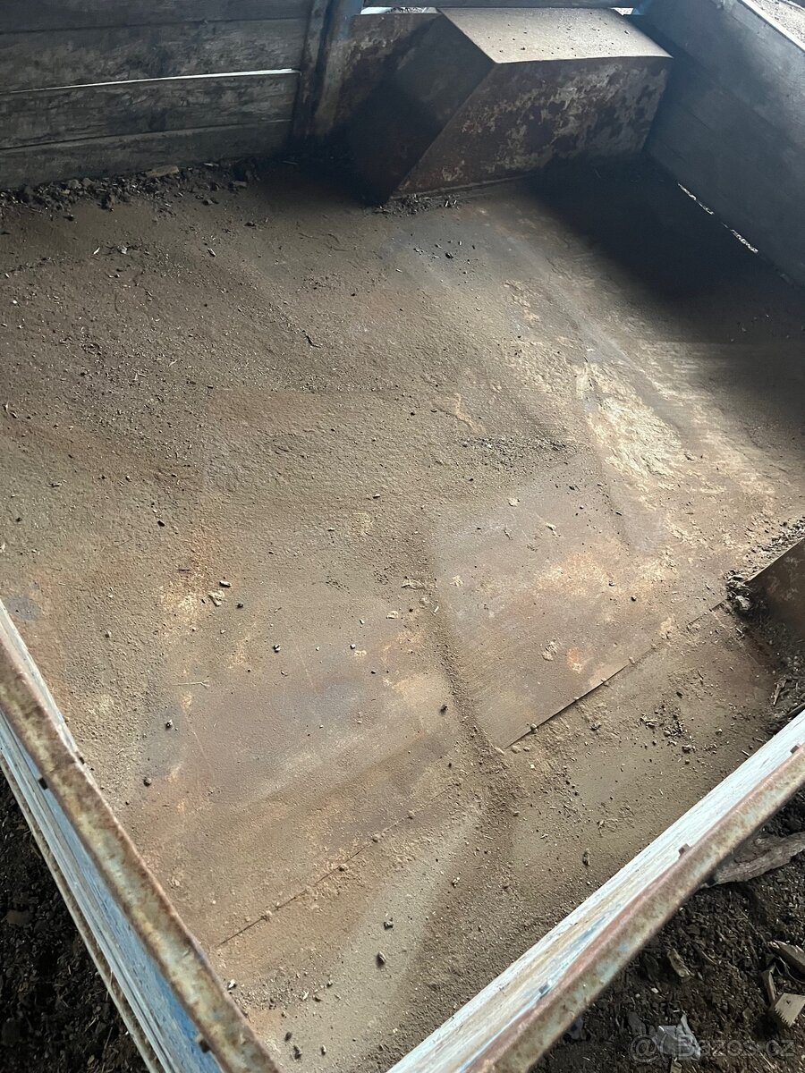 Vlečka za traktor bez TP - 2