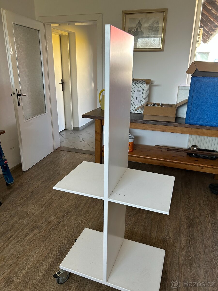 Regál kovový, Policový , na kolečkách. - 2