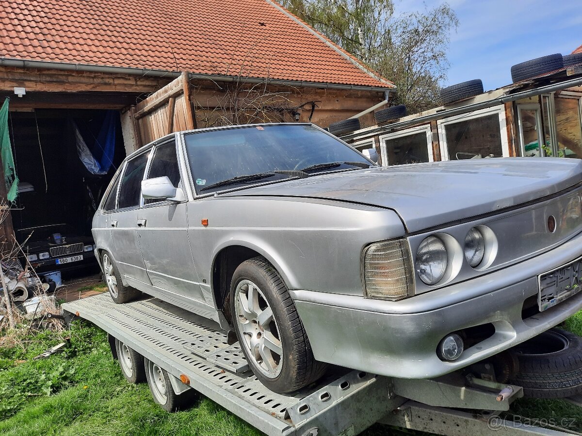 Vzácná Tatra 613-4 Mi - 2