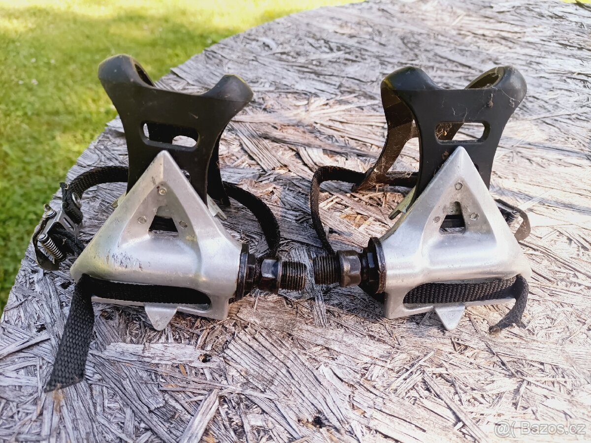 Pedály Laurin a Klement - 2