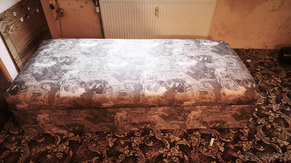 Válenda s úložným prostorem - 2