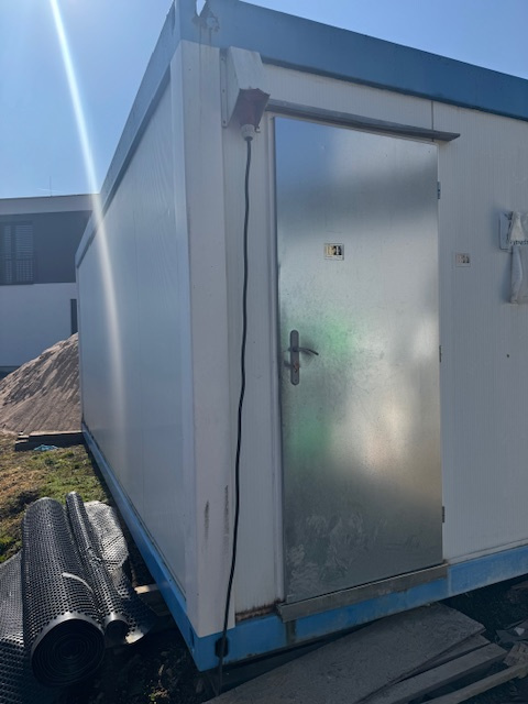 Stavební buňka velká s vybavením - 2