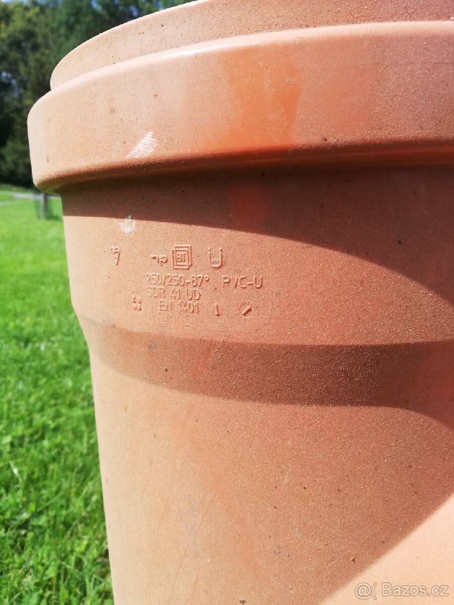 Odbočka 87°, 250/250mm, nové - 2