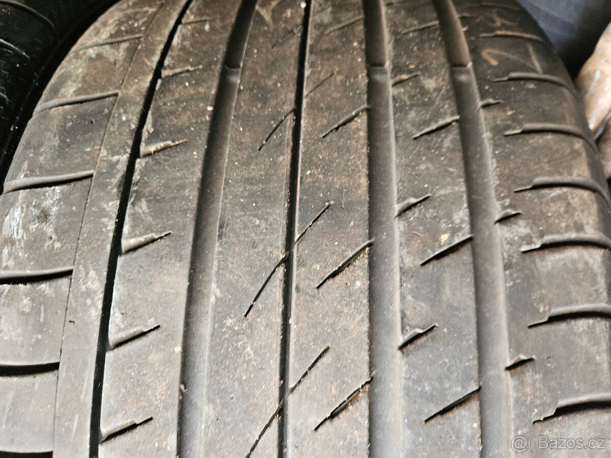 285/40R19 103Y Continental - 2