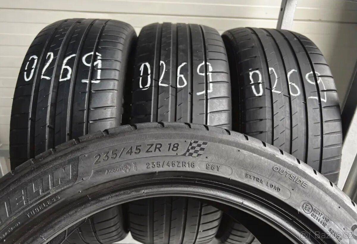 Letní sada č.0269 - Michelin - 235 45 18 extraload - 2