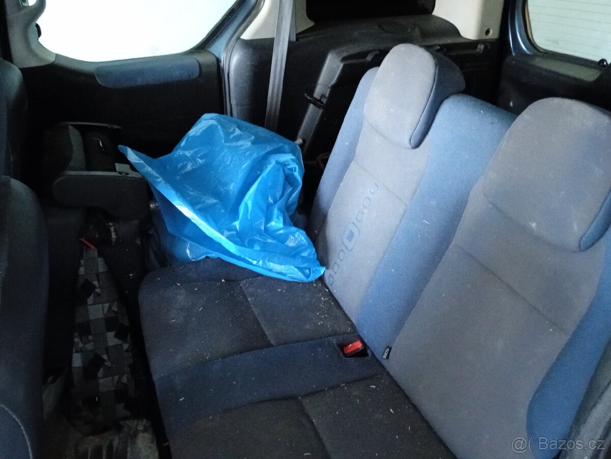 Prodám bouraný Citroen Berlingo - 2