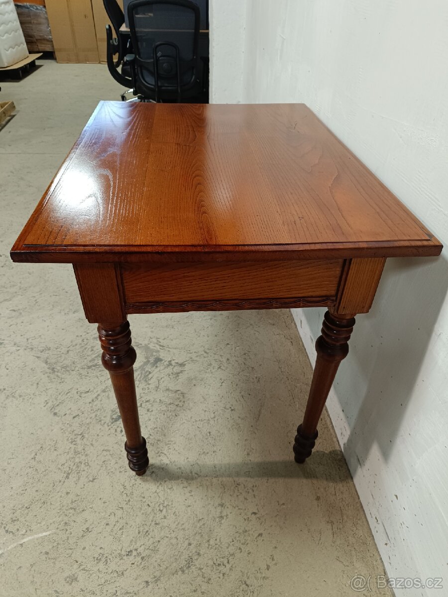 Starožitný stůl - 2