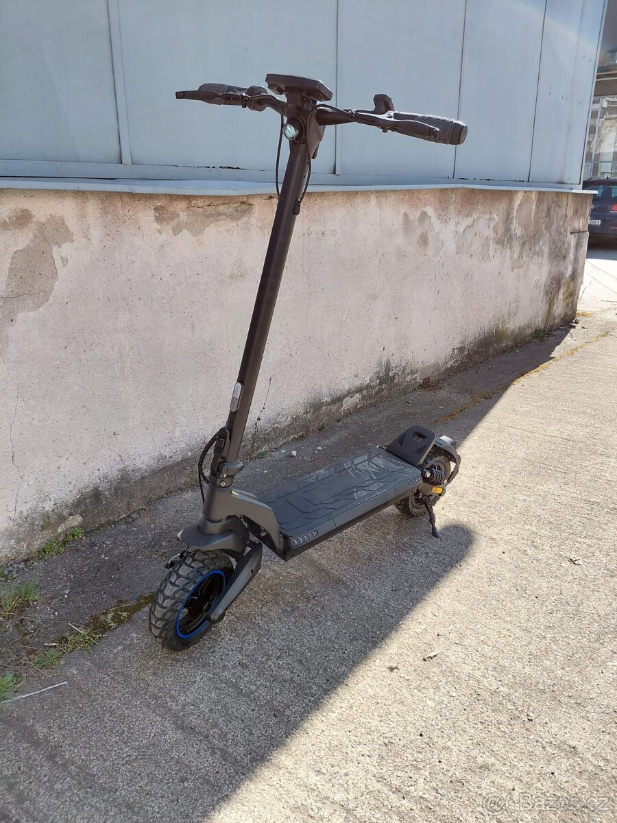 Elektrokoloběžka Maxwheel V5PRO - 2