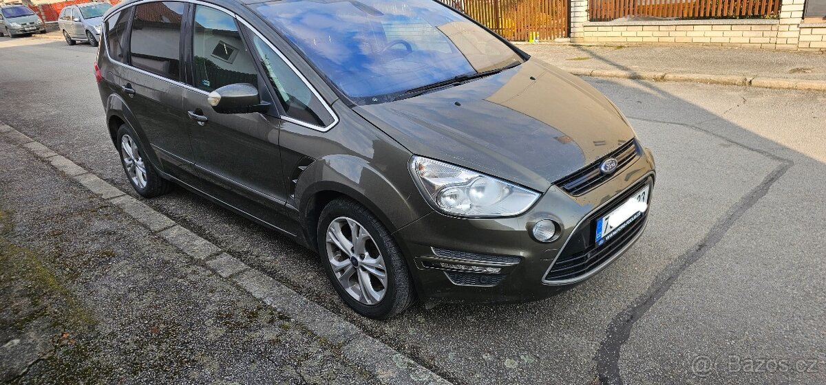 Ford smax titanium 2.0tdci 2014 manuál 7mist v TP - 2