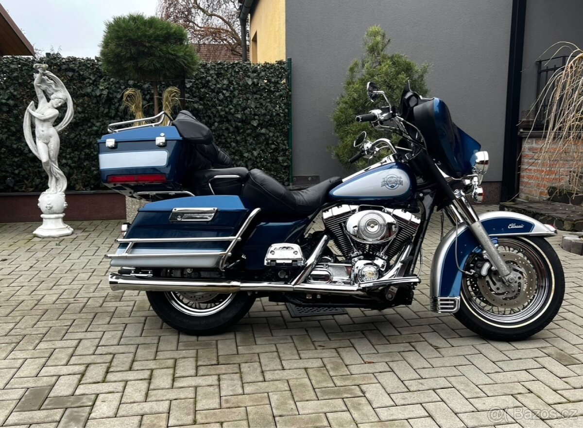 Harley - Davidson, modrá Electra Glide Classic 88´ inch. - 2