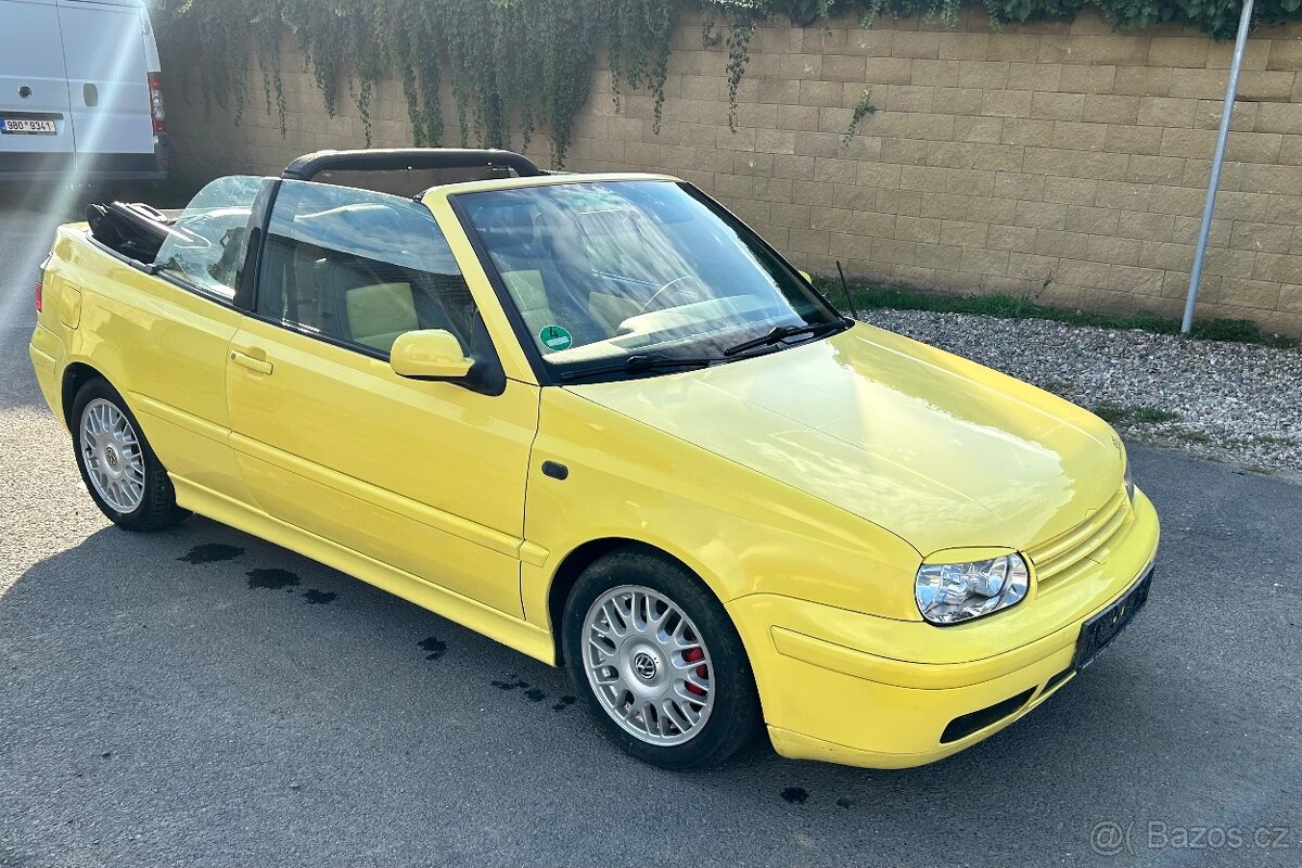 Golf  cabrio  colorconcept    2.0 i - 2