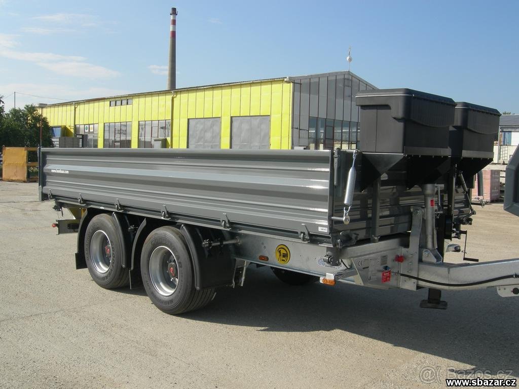 Sklápěcí přívěs HUMBAUR s nájezdy - 2